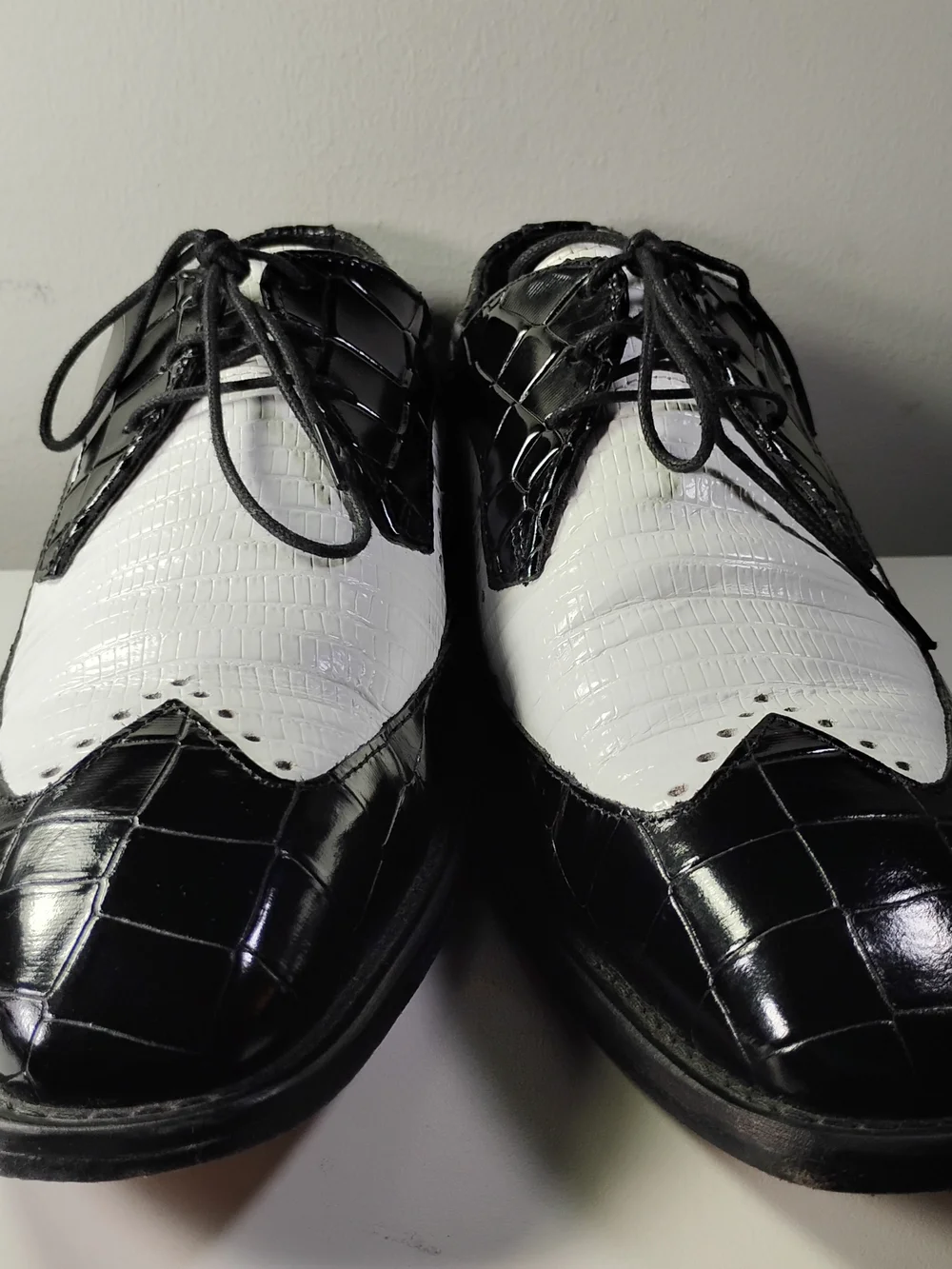 Stacy Adams Black & White Croc-Embossed Wingtip Oxfords